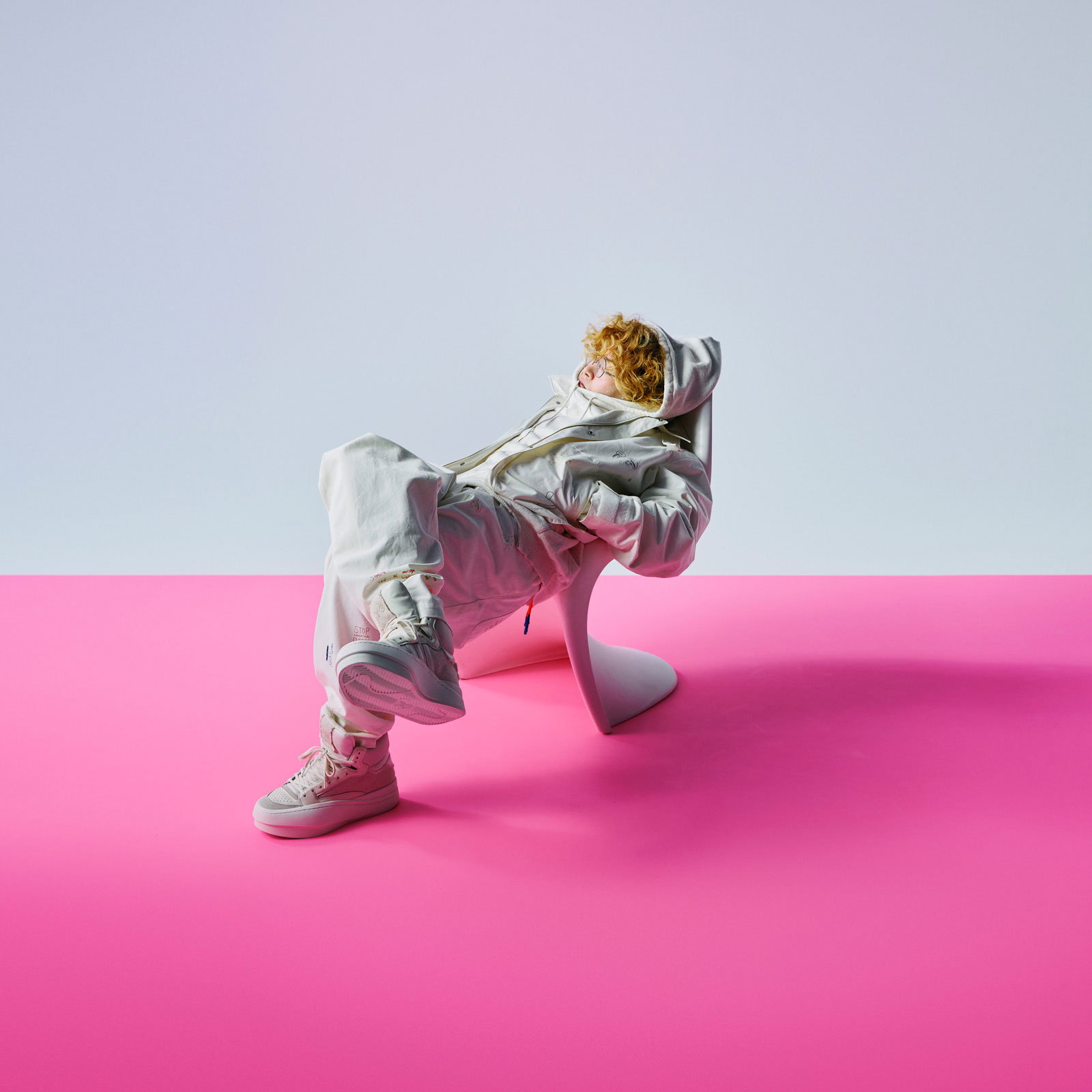 Vaundyのプロフィール写真。