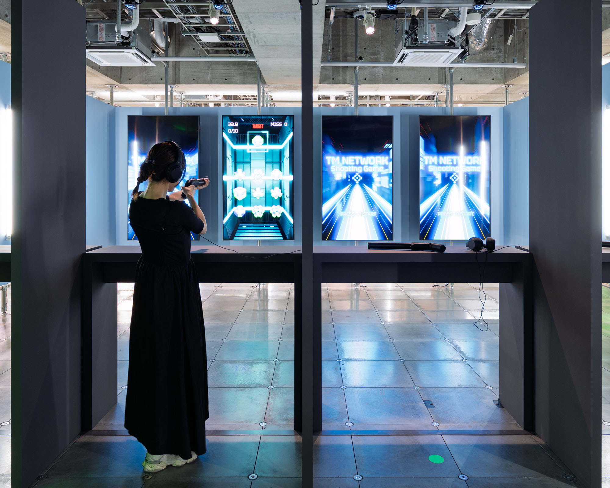 4F展示風景 「Intellectual Property / TM NETWORK Shooting Game」の写真。
