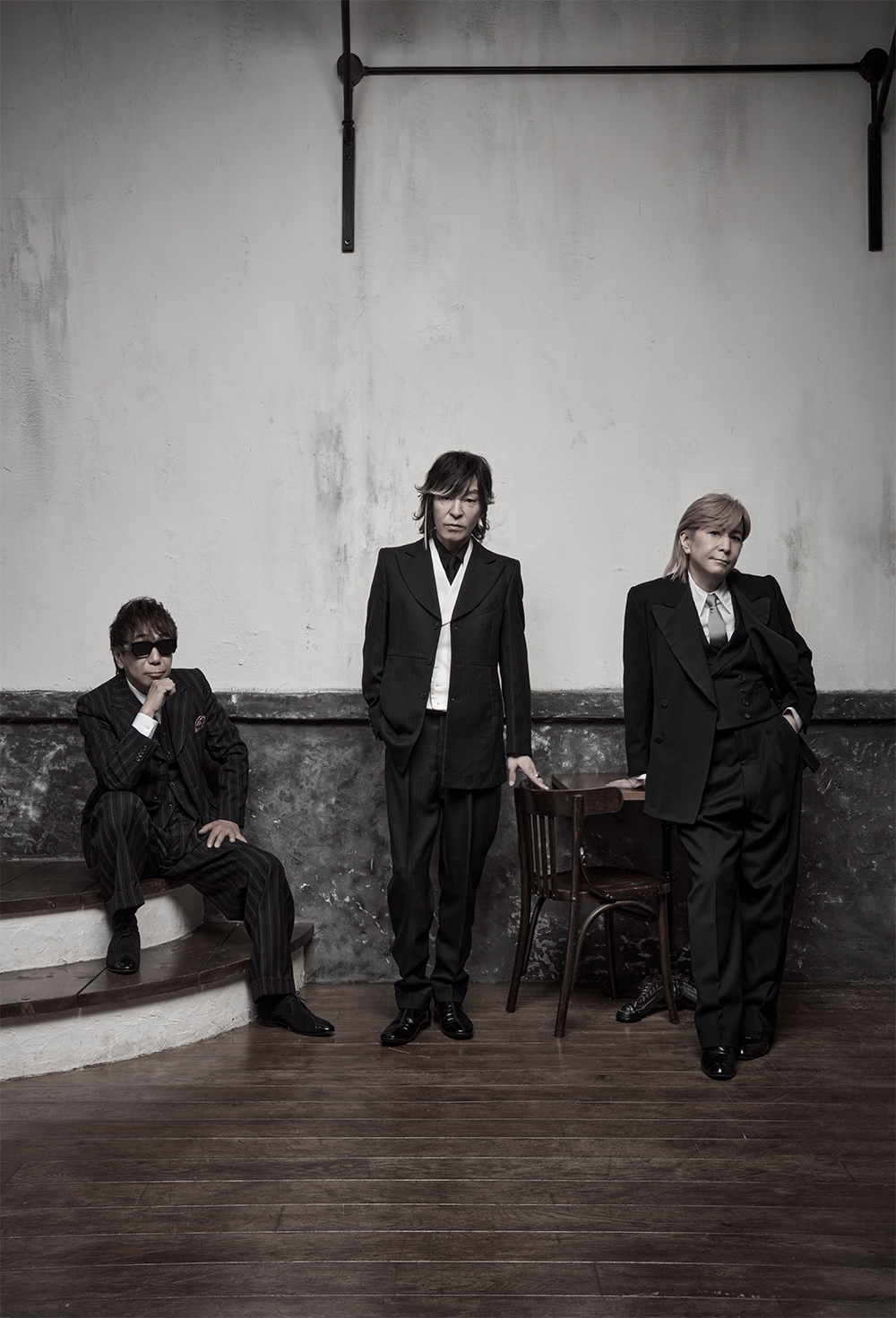 TM NETWORKのアーティスト写真。