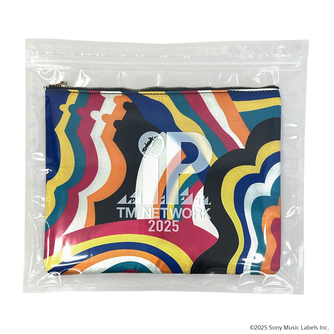 「EXPOツアー衣装モチーフ ポーチ」の写真。