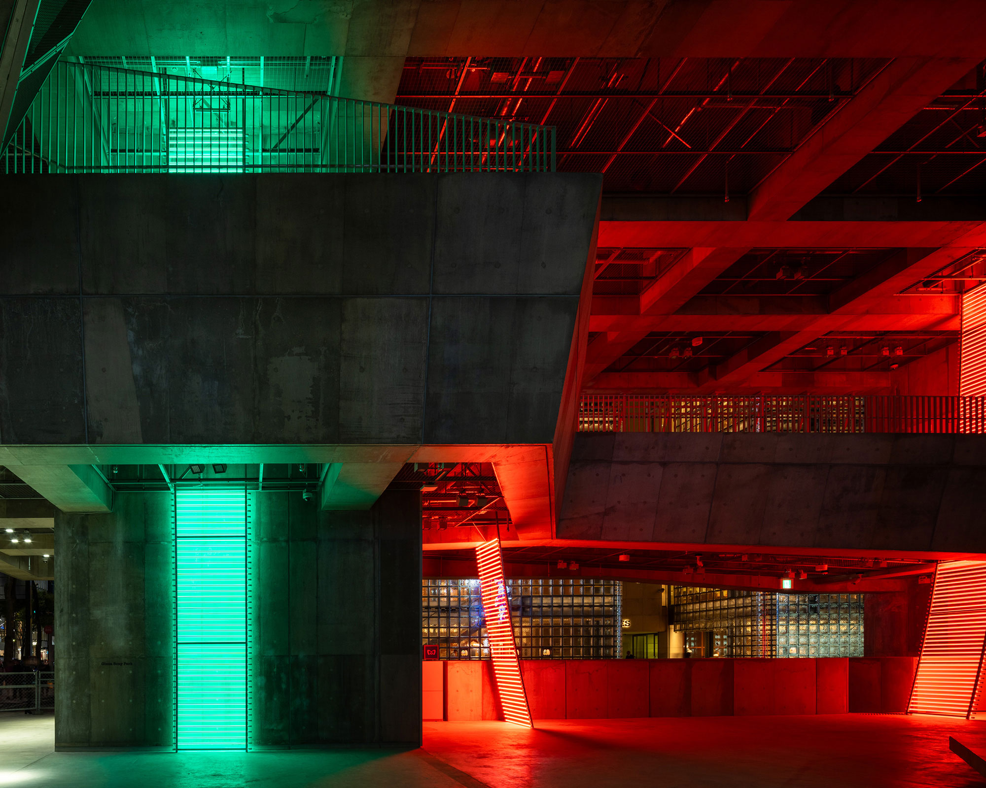 玉山拓郎の作品。